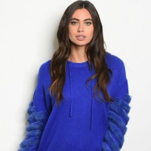 Blue sweater hoodie w/ faux fur sleeves Small